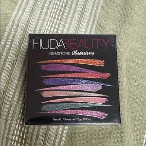 HUDA BEAUTY Gemstone Obsessions Palette - Gemstone Obsessions